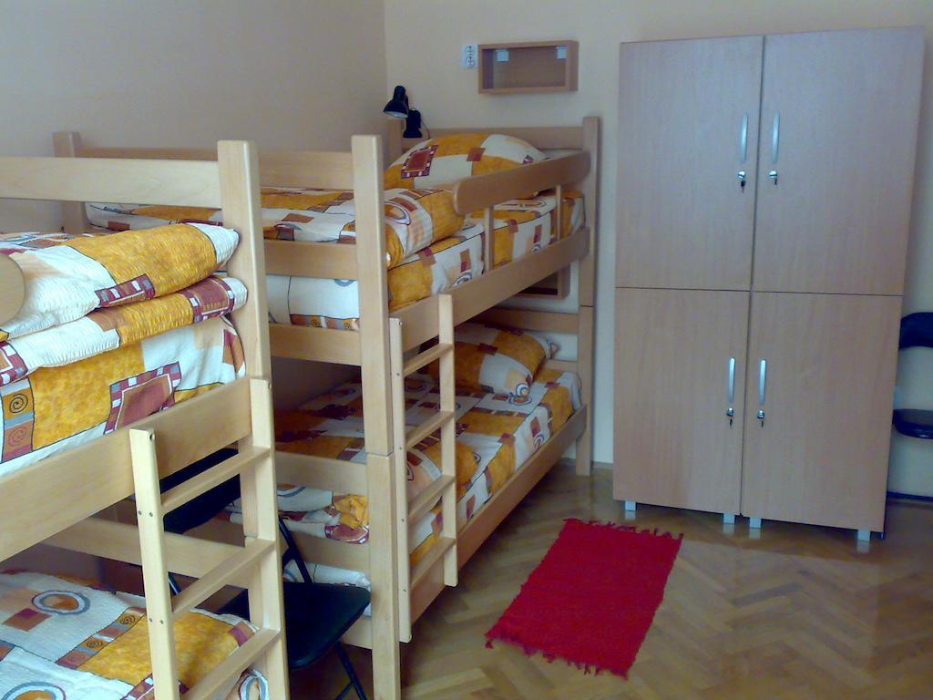 Hostel M Beograd Ruang foto